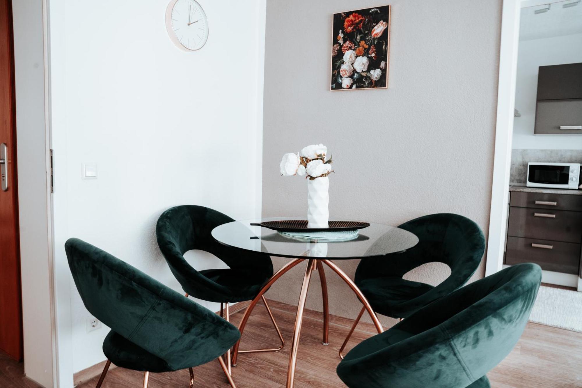Ferienwohnung Ella - Direkt Am Bodensee Friedrichshafen Dış mekan fotoğraf