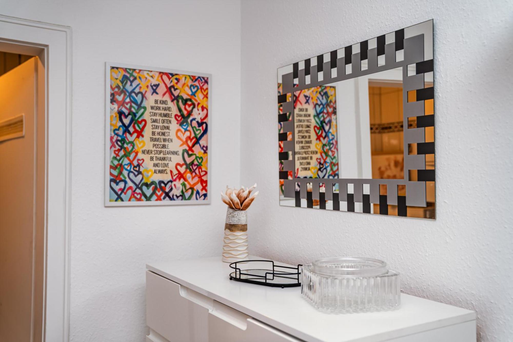 Ferienwohnung Ella - Direkt Am Bodensee Friedrichshafen Dış mekan fotoğraf